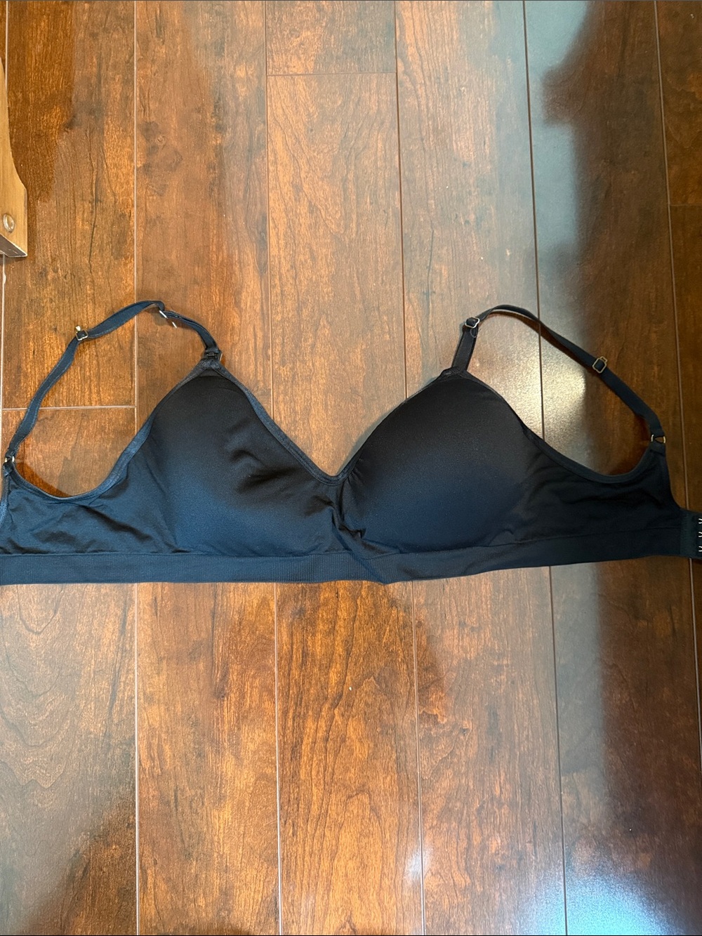 A Pea in the Pod Black Wireless Nursing Bra